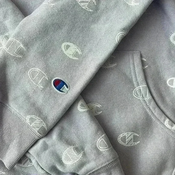 Limited Edition Lilac All Over Print Champion Sweatshirt- Size Small - Picture 6 of 9